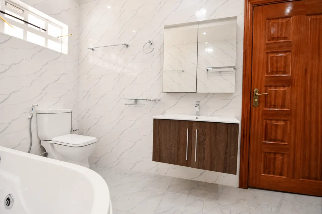 Baringo bathroom remodel by Dezine Point, photo 5